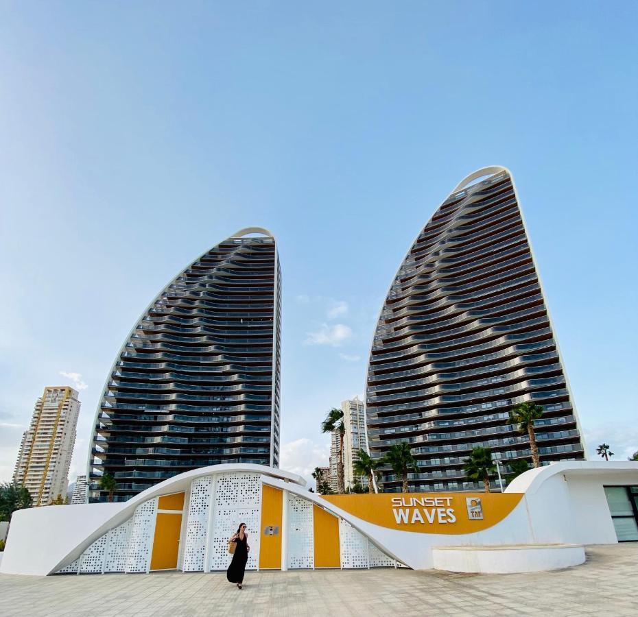 Sunset Waves Benidorm Sea Viewアパートメント エクステリア 写真